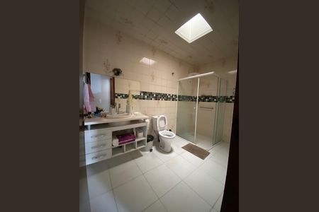 Casa à venda com 358m², 8 quartos e 3 vagas