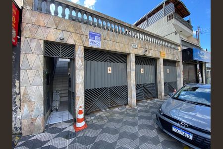 Casa à venda com 358m², 8 quartos e 3 vagas