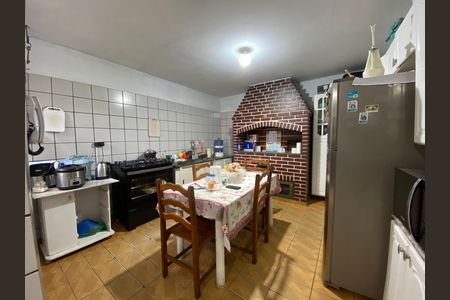 Casa à venda com 358m², 8 quartos e 3 vagas