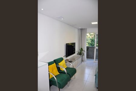 Apartamento para alugar com 55m², 2 quartos e 1 vagaApto. Mobiliado - Detalhe - Sala e Sala de Jantar