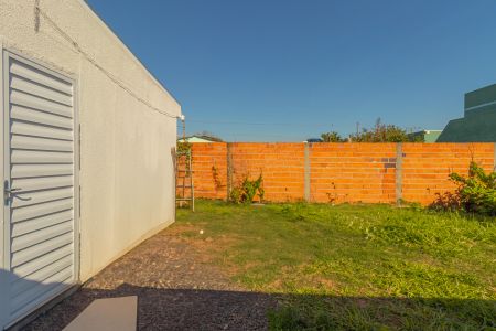 Casa para alugar com 36m², 2 quartos e 3 vagasQuintal