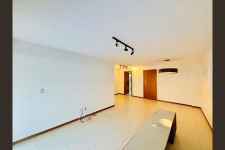 Apartamento para alugar com 135m², 3 quartos e 2 vagas