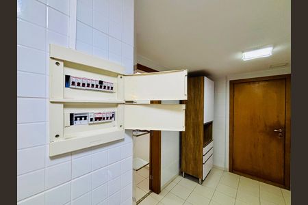 Apartamento para alugar com 135m², 3 quartos e 2 vagas