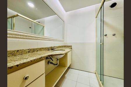 Apartamento para alugar com 135m², 3 quartos e 2 vagas