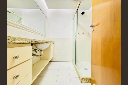 Apartamento para alugar com 135m², 3 quartos e 2 vagas
