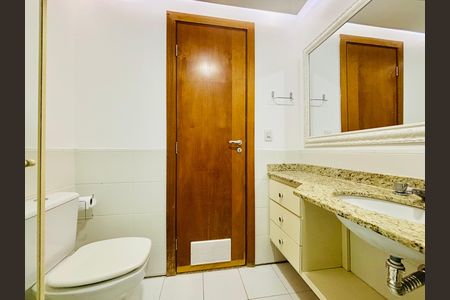 Apartamento para alugar com 135m², 3 quartos e 2 vagas
