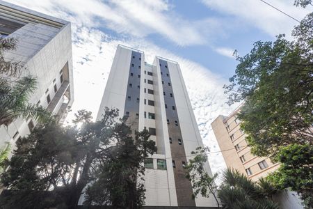 Fachada de apartamento para alugar com 2 quartos, 100m² em Serra, Belo Horizonte
