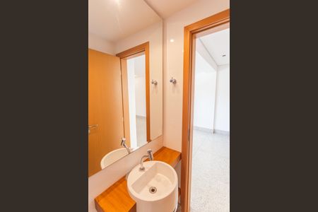 Apartamento para alugar com 100m², 3 quartos e 2 vagas Apartamento para alugar com 100m², 3 quartos e 2 vagasLavabo na Sala 1
