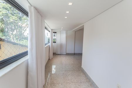 Apartamento para alugar com 100m², 3 quartos e 2 vagas Apartamento para alugar com 100m², 3 quartos e 2 vagasSala 1