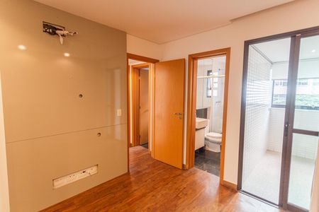 Apartamento para alugar com 100m², 3 quartos e 2 vagas Apartamento para alugar com 100m², 3 quartos e 2 vagasSuíte