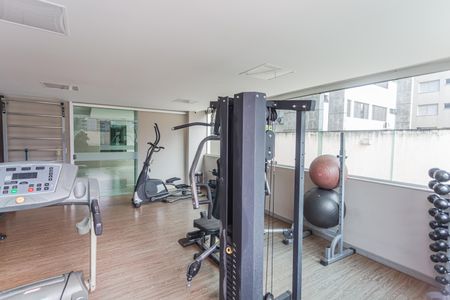 Apartamento para alugar com 100m², 3 quartos e 2 vagas Apartamento para alugar com 100m², 3 quartos e 2 vagasÁrea comum - Academia