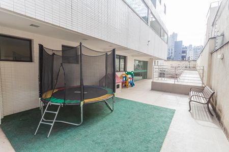 Apartamento para alugar com 100m², 3 quartos e 2 vagas Apartamento para alugar com 100m², 3 quartos e 2 vagasÁrea comum - Playground