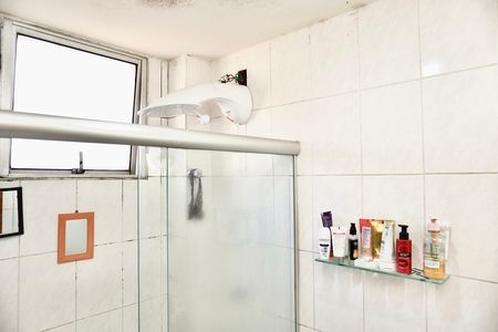 Apartamento à venda com 64m², 3 quartos e 1 vaga Apartamento à venda com 64m², 3 quartos e 1 vagaBanheiro da Suíte