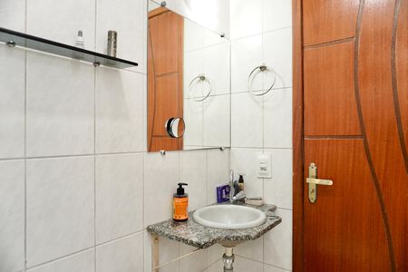 Apartamento à venda com 64m², 3 quartos e 1 vaga Apartamento à venda com 64m², 3 quartos e 1 vagaBanheiro Social