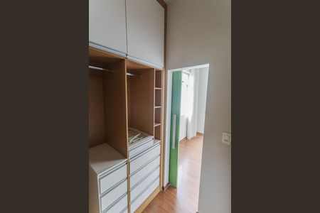 Apartamento para alugar com 125m², 3 quartos e 1 vagaCloset da Suíte