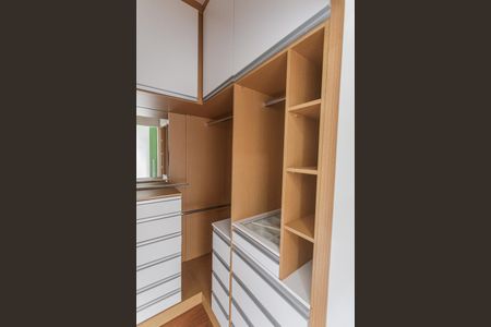 Apartamento para alugar com 125m², 3 quartos e 1 vagaCloset da Suíte