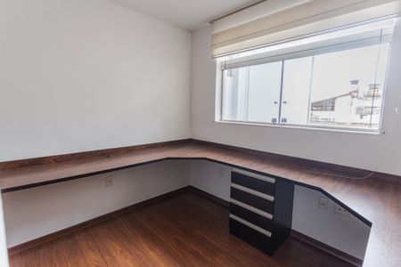 Apartamento para alugar com 125m², 3 quartos e 1 vagaQuarto 3/Escritório