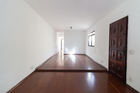 Sala de casa à venda com 3 quartos, 150m² em Ferreira, São Paulo
