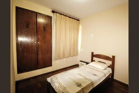 Apartamento à venda com 110m², 4 quartos e 2 vagasQuarto 