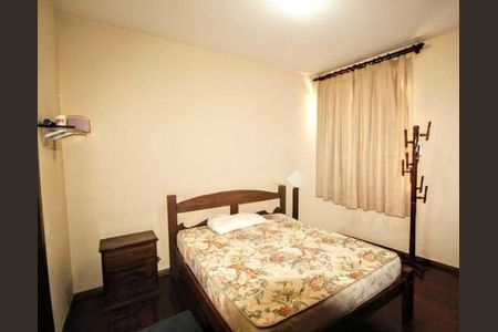 Apartamento à venda com 110m², 4 quartos e 2 vagasQuarto 