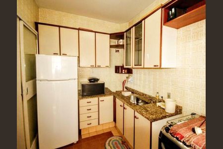 Apartamento à venda com 110m², 4 quartos e 2 vagasCozinha