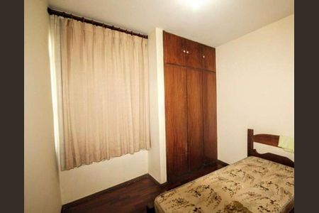 Apartamento à venda com 110m², 4 quartos e 2 vagasQuarto 