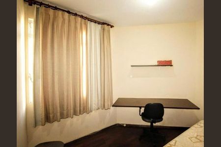 Apartamento à venda com 110m², 4 quartos e 2 vagasQuarto 