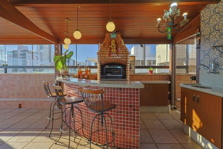 Apartamento à venda com 181m², 3 quartos e 4 vagas