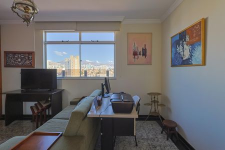 Apartamento à venda com 181m², 3 quartos e 4 vagas