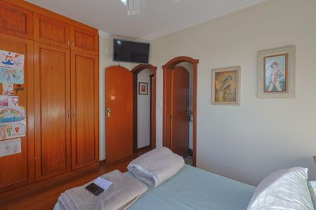 Apartamento à venda com 3 quartos, 181m² em Sagrada Família, Belo Horizonte