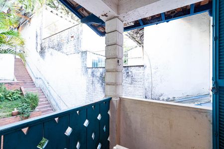 Casa para alugar com 100m², 2 quartos e 1 vaga Casa para alugar com 100m², 2 quartos e 1 vagaVaranda