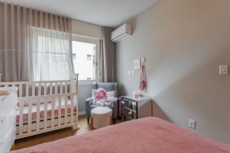 Quarto de apartamento à venda com 1 quarto, 54m² em Jardim do Salso, Porto Alegre
