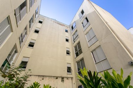 Apartamento à venda com 44m², 2 quartos e sem vaga Apartamento à venda com 44m², 2 quartos e sem vagaÁrea comum
