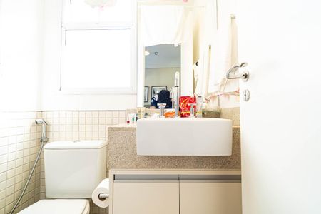Apartamento à venda com 47m², 2 quartos e 1 vaga Apartamento à venda com 47m², 2 quartos e 1 vagaBanheiro da Suíte 1