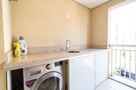 Apartamento à venda com 47m², 2 quartos e 1 vaga Apartamento à venda com 47m², 2 quartos e 1 vagaVaranda e Área de Serviço
