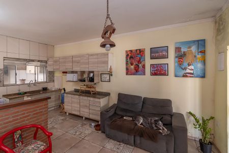 Casa à venda com 80m², 2 quartos e 2 vagas Casa à venda com 80m², 2 quartos e 2 vagasSala