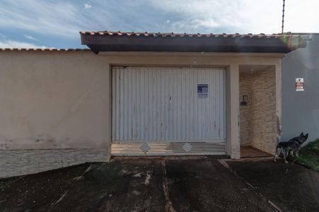 Casa à venda com 80m², 2 quartos e 2 vagas Casa à venda com 80m², 2 quartos e 2 vagasPlaca
