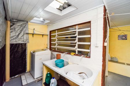 Apartamento à venda com 140m², 3 quartos e 3 vagas Apartamento à venda com 140m², 3 quartos e 3 vagasÁrea de Serviço