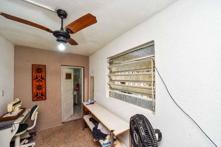 Apartamento à venda com 140m², 3 quartos e 3 vagas Apartamento à venda com 140m², 3 quartos e 3 vagasQuarto de Serviço