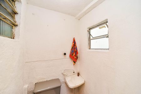 Apartamento à venda com 140m², 3 quartos e 3 vagas Apartamento à venda com 140m², 3 quartos e 3 vagasBanheiro de serviço