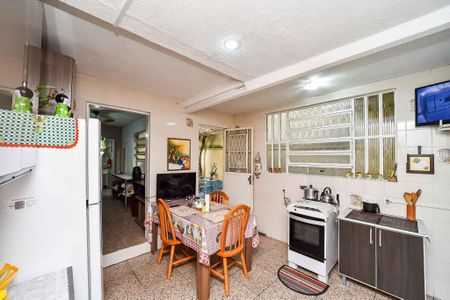 Apartamento à venda com 140m², 3 quartos e 3 vagas Apartamento à venda com 140m², 3 quartos e 3 vagasCozinha