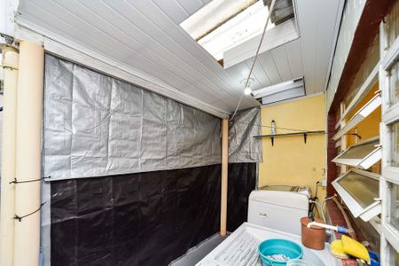 Apartamento à venda com 140m², 3 quartos e 3 vagas Apartamento à venda com 140m², 3 quartos e 3 vagasÁrea de Serviço