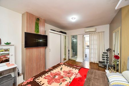 Suíte de apartamento à venda com 3 quartos, 140m² em Passo D’areia, Porto Alegre