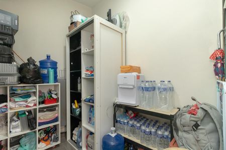 Apartamento à venda com 136m², 3 quartos e 2 vagas Apartamento à venda com 136m², 3 quartos e 2 vagasDespensa