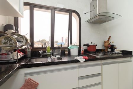 Apartamento à venda com 136m², 3 quartos e 2 vagas Apartamento à venda com 136m², 3 quartos e 2 vagasCozinha