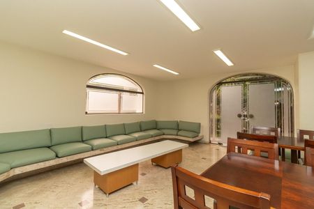 Apartamento à venda com 136m², 3 quartos e 2 vagas Apartamento à venda com 136m², 3 quartos e 2 vagasÁrea comum - Salão de festas