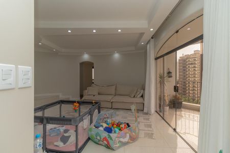 Sala de apartamento à venda com 3 quartos, 136m² em Jardim Avelino, São Paulo
