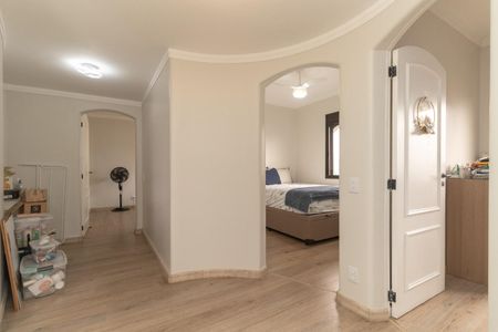 Apartamento à venda com 136m², 3 quartos e 2 vagas Apartamento à venda com 136m², 3 quartos e 2 vagasHall dos quartos