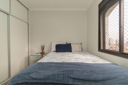 Apartamento à venda com 136m², 3 quartos e 2 vagas Apartamento à venda com 136m², 3 quartos e 2 vagasQuarto 1