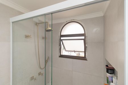 Apartamento à venda com 136m², 3 quartos e 2 vagas Apartamento à venda com 136m², 3 quartos e 2 vagasBanheiro Suíte